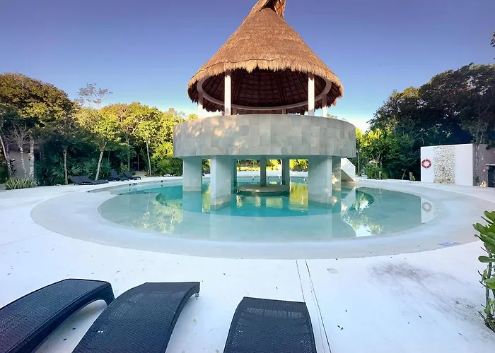 Casa Debra