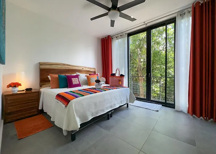 Casa Debra *