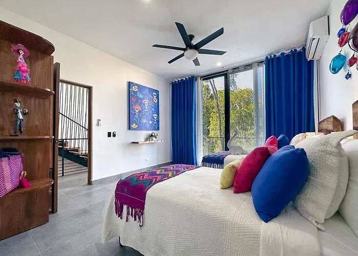 Casa Debra *